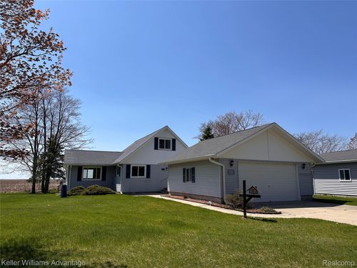 2800 E Booth Rd, Au Gres, MI, 48703-9533 | Card Image