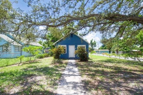 4690 15th Ave S, St Petersburg, FL, 33711-2326 | Card Image