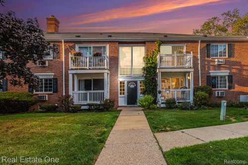 apt-206-2420 Parmenter Blvd, Royal Oak, MI, 48073-1336 | Card Image