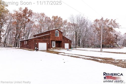 9852 Southlawn Cir, Jerome, MI, 49249-9738 | Card Image