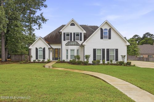 204 Breezy Hill Dr, Madison, MS, 39110-9235 | Card Image
