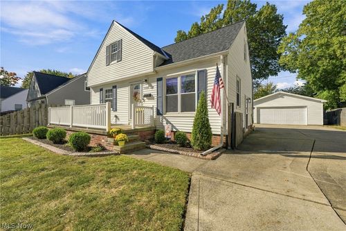 5184 Nan Linn Dr, Willoughby, OH, 44094-4360 | Card Image