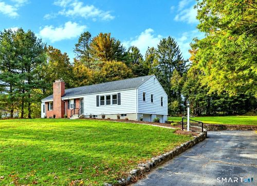 335 Arnold Ln, Orange, CT, 06477-3302 | Card Image
