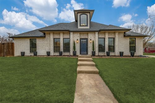 200 Dale Dr, Mckinney, TX, 75071-3976 | Card Image