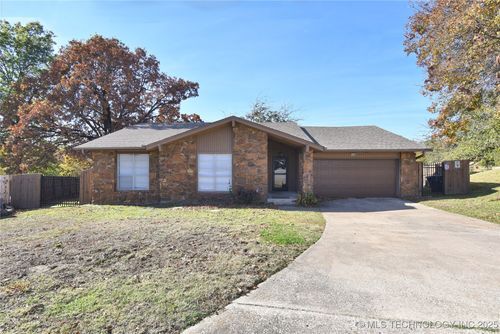 2356 Tecumseh St, Tulsa, OK, 74127-2214 | Card Image