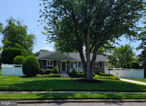 2823 Burgundy Dr, CINNAMINSON, NJ, 08077-4213 | Card Image
