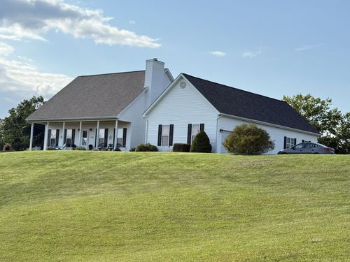 8700 Stage Coach Rd, Athens, OH, 45701-3540 | Card Image