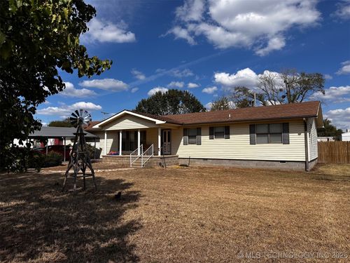 303 E Elm, Maud, OK, 74854 | Card Image