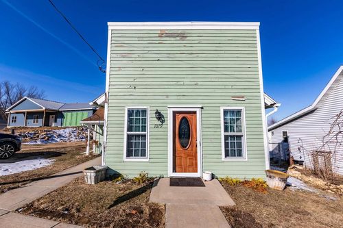 1079 State Road 78, Mount Horeb, WI, 53572-3043 | Card Image