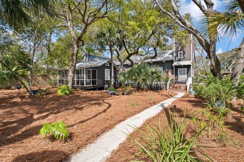622 E Cooper Ave, Folly Beach, SC, 29439 | Card Image