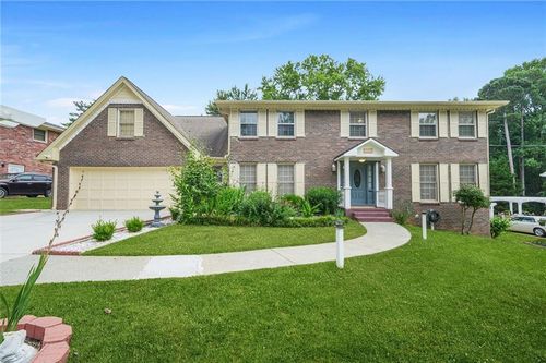 5152 Clearwater Dr, Stone Mountain, GA, 30087-3619 | Card Image
