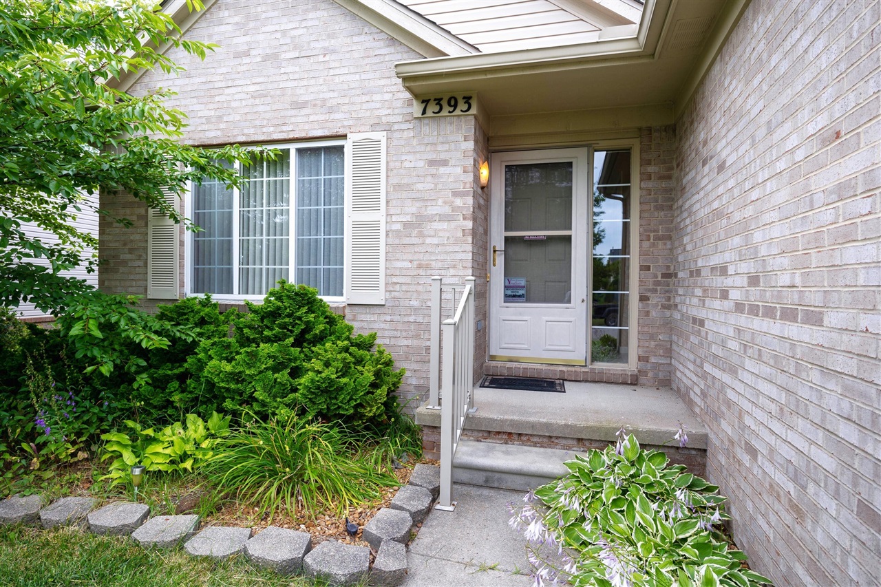 Meadow Ln, Ypsilanti, MI 48197