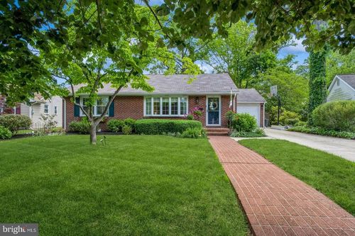829 Cedar Ave, Haddonfield, NJ, 08033-1013 | Card Image