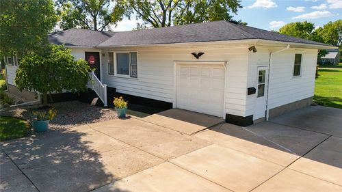 412 Panola St, Georgetown, IL, 61846-1560 | Card Image