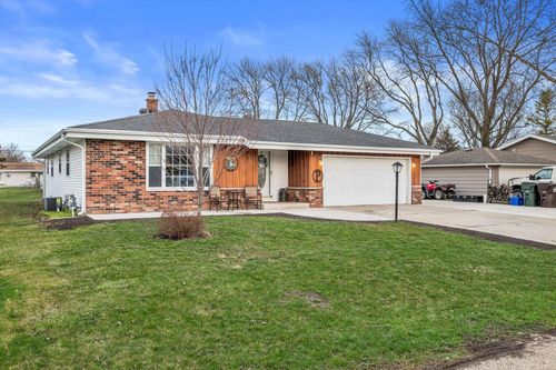 3525 Indian Trail, Caledonia, WI, 53402 | Card Image