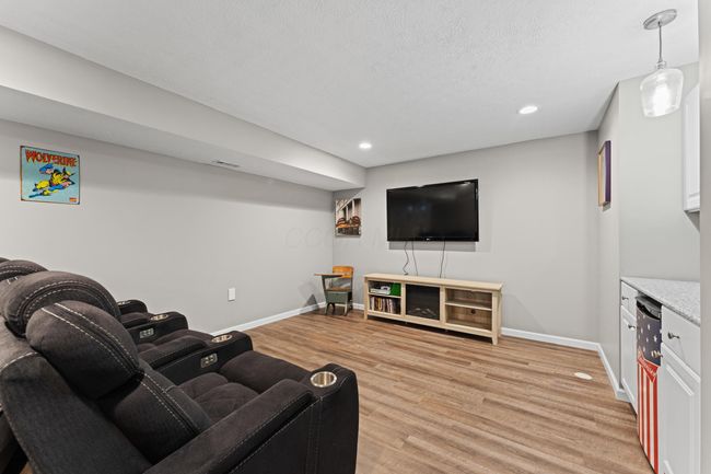 8853 Hickory View St, House other with 5 bedrooms, 3 bathrooms and null parking in Canal Winchester OH | Image 58