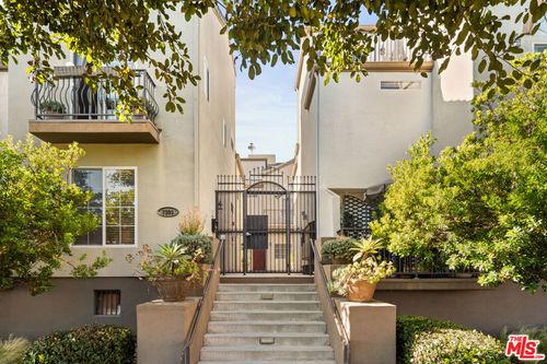 113-7301 W Manchester Ave, Los Angeles, CA, 90003-3323 | Card Image