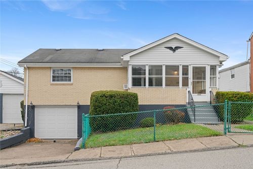 158 Grant Ave, Homestead, PA, 15120-2420 | Card Image