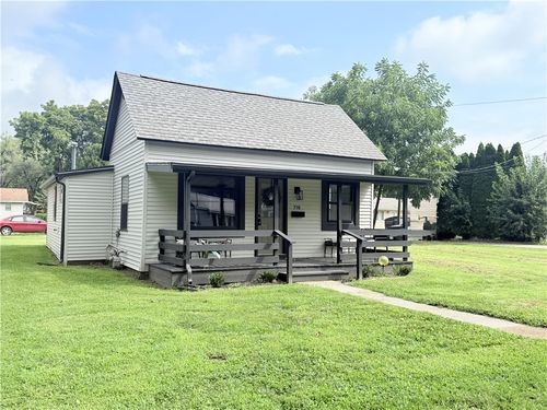 718 W Roane St, Sullivan, IL, 61951-1722 | Card Image