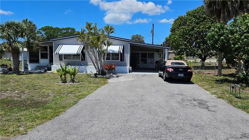 27432 Rue Viauv Ave, BONITA SPRINGS, FL, 34135-6020 | Card Image