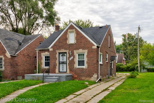 15596 Eastwood St, Detroit, MI, 48205-2940 | Card Image