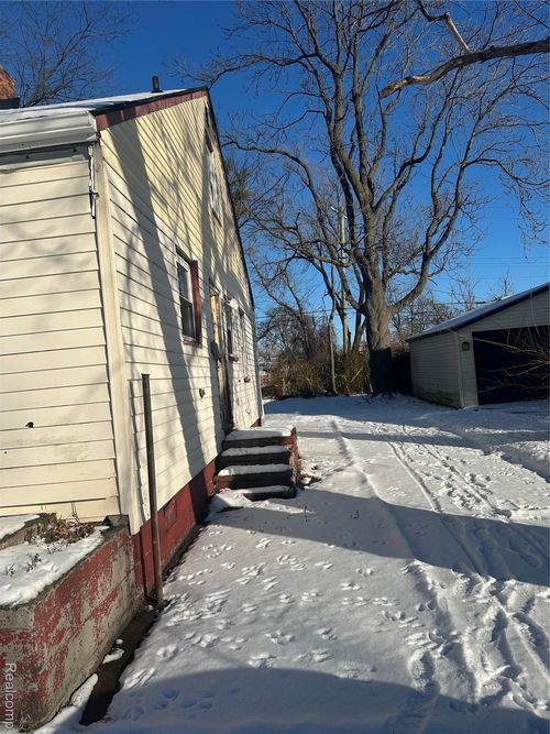 15078 Griggs St, Detroit, MI, 48238-1612 | Card Image