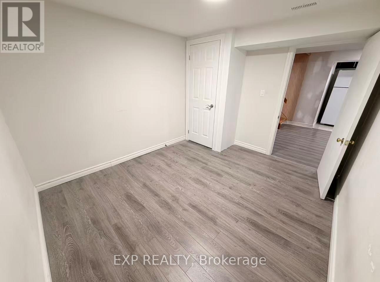 Residential Lease in Markham (Raymerville) 4