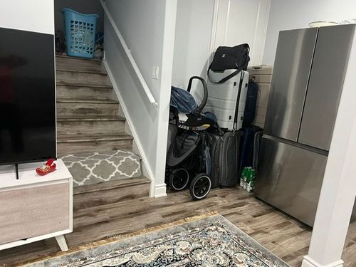 {{alt}} | Card Image