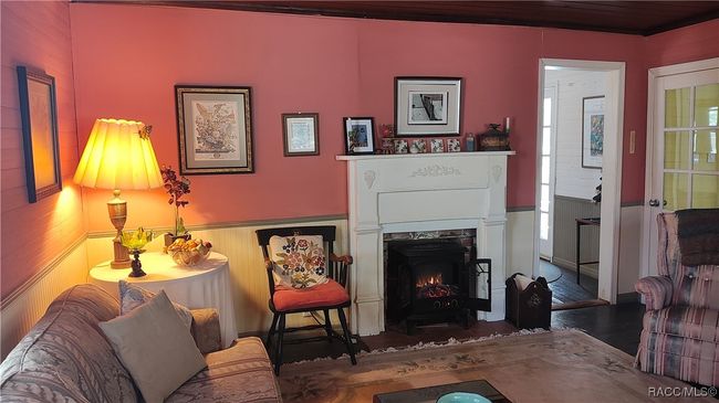 8460 E Orange Ave, House other with 2 bedrooms, 3 bathrooms and 1 parking in Floral City FL | Image 4