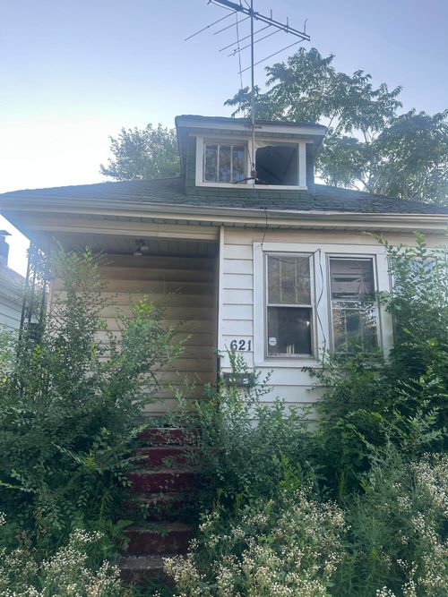 3621 Virginia St, Gary, IN, 46409-1354 | Card Image