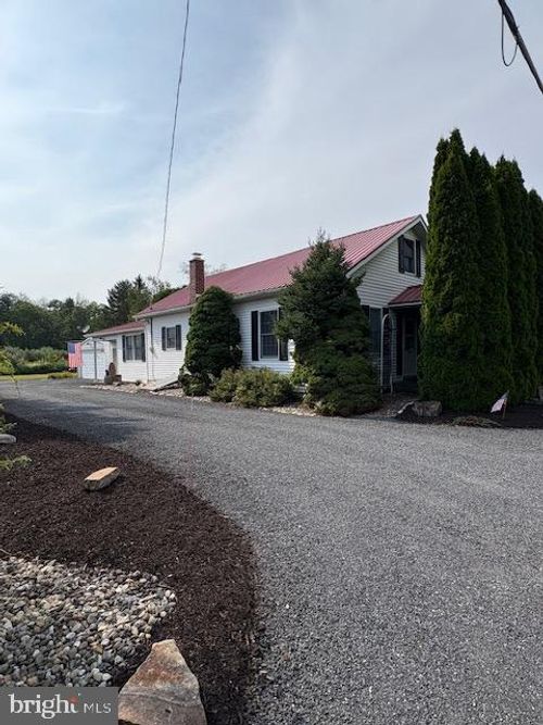 333 Zion Grove Rd, RINGTOWN, PA, 17967-9352 | Card Image