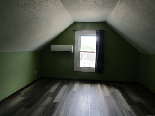 apt-3-319 Valley St, Willimantic, CT, 06226-2143 | Card Image