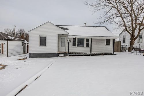 113 Cedar Crest Dr, Lebanon, MO, 65536-3780 | Card Image