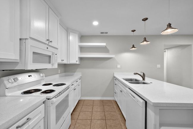 139 - 1313 Harbor Island Dr., Condo with 2 bedrooms, 2 bathrooms and 1 parking in Port Isabel TX | Image 10