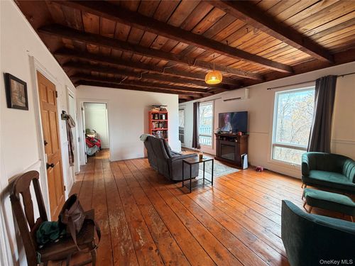 4-67 Old Albany Post Rd, Rhinebeck, NY, 12572-2680 | Card Image