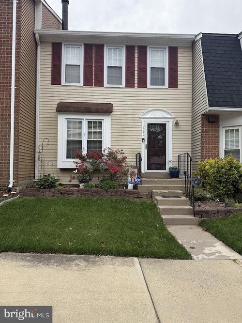 7222 Morrison Dr, Greenbelt, MD, 20770-2444 | Card Image