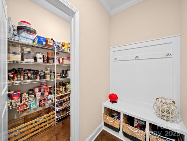 Drop Zone & Walk-in Pantry | Image 17