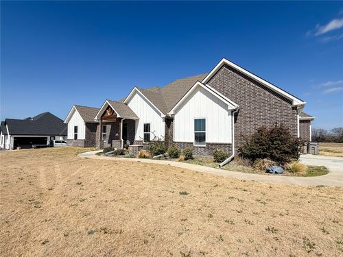 1290 County Road 2175, Decatur, TX, 76234-6320 | Card Image