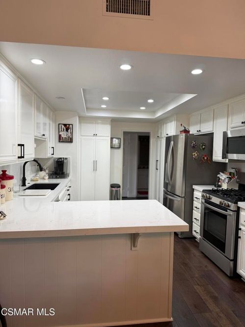 105-14050 Magnolia Blvd, Sherman Oaks, CA, 91423-1618 | Card Image