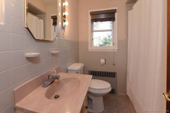 11 Packinghouse Hill Rd, House other with 3 bedrooms, 2 bathrooms and 10 parking in Durham CT | Image 26
