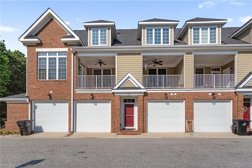 101 Carrington Ln, Yorktown, VA, 23692-3195 | Card Image