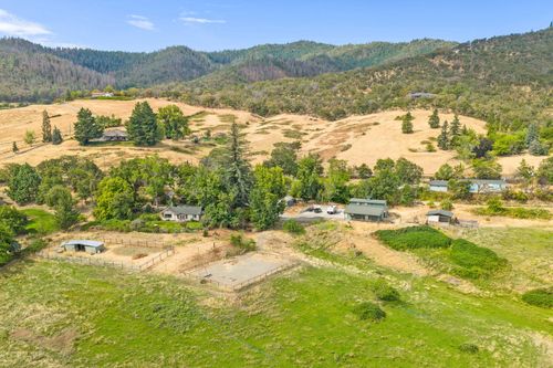 6577 Adams Rd, Talent, OR, 97540-7715 | Card Image