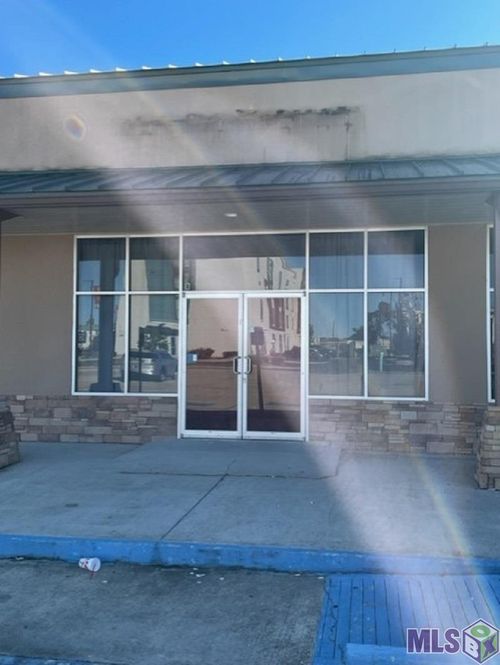 b-2819 Cabela'S Pkwy, Gonzales, LA, 70737 | Card Image