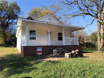 424 Pine Street, House other with 2 bedrooms, 1 bathrooms and null parking in Lexington NC | Image 1