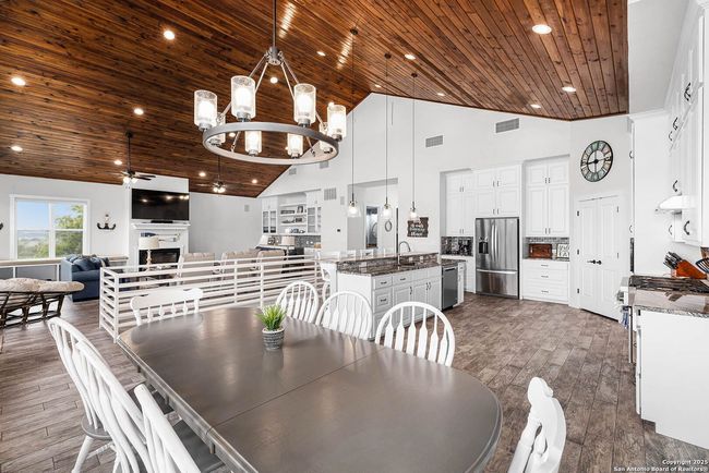 1447 Tamarack Dr, House other with 6 bedrooms, 9 bathrooms and null parking in Canyon Lake TX | Image 16
