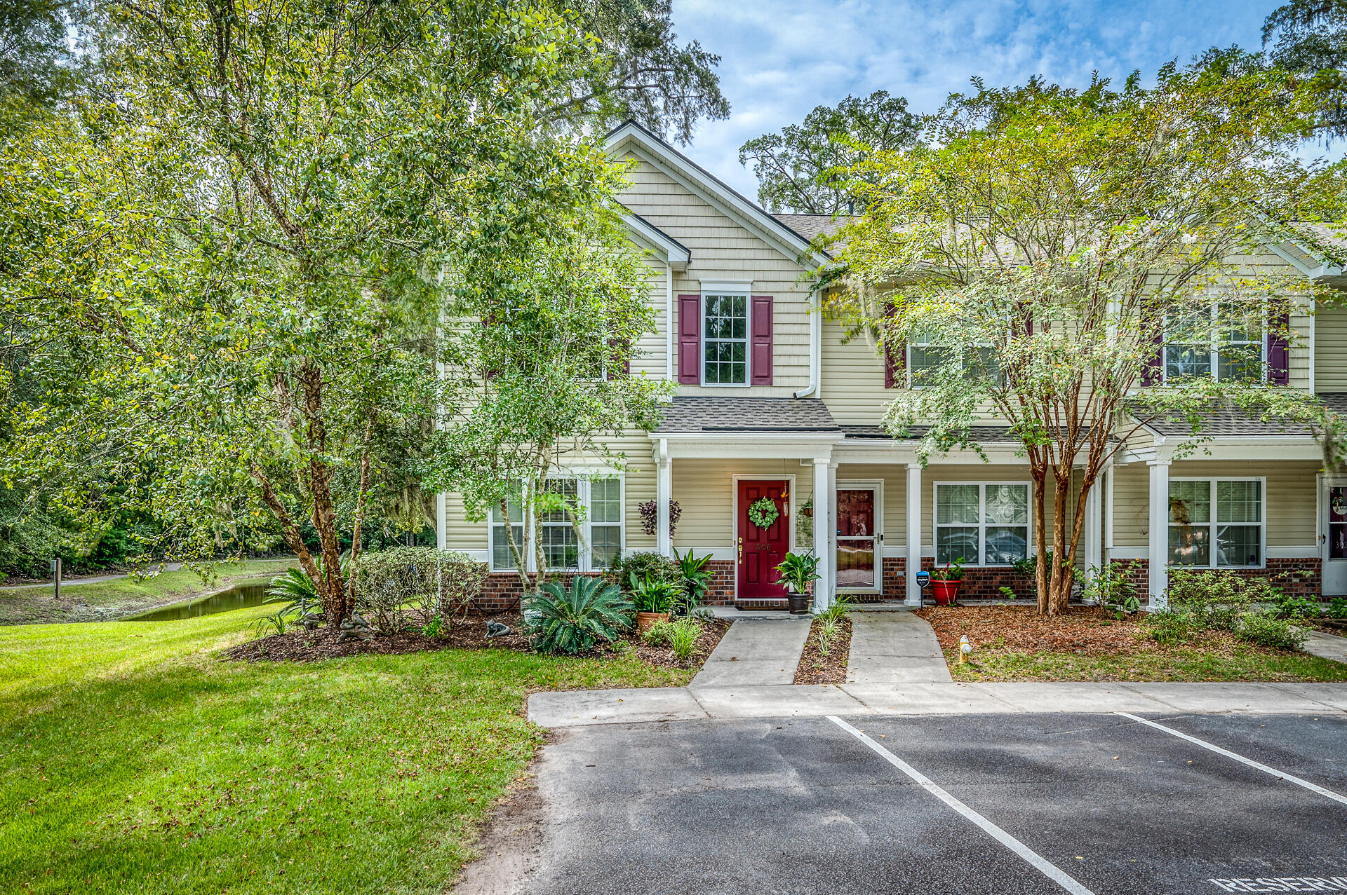 Chinquapin Dr, Summerville, SC 29485