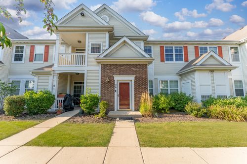 unit-26-2305 Aurora Dr, Pingree Grove, IL, 60140-6444 | Card Image