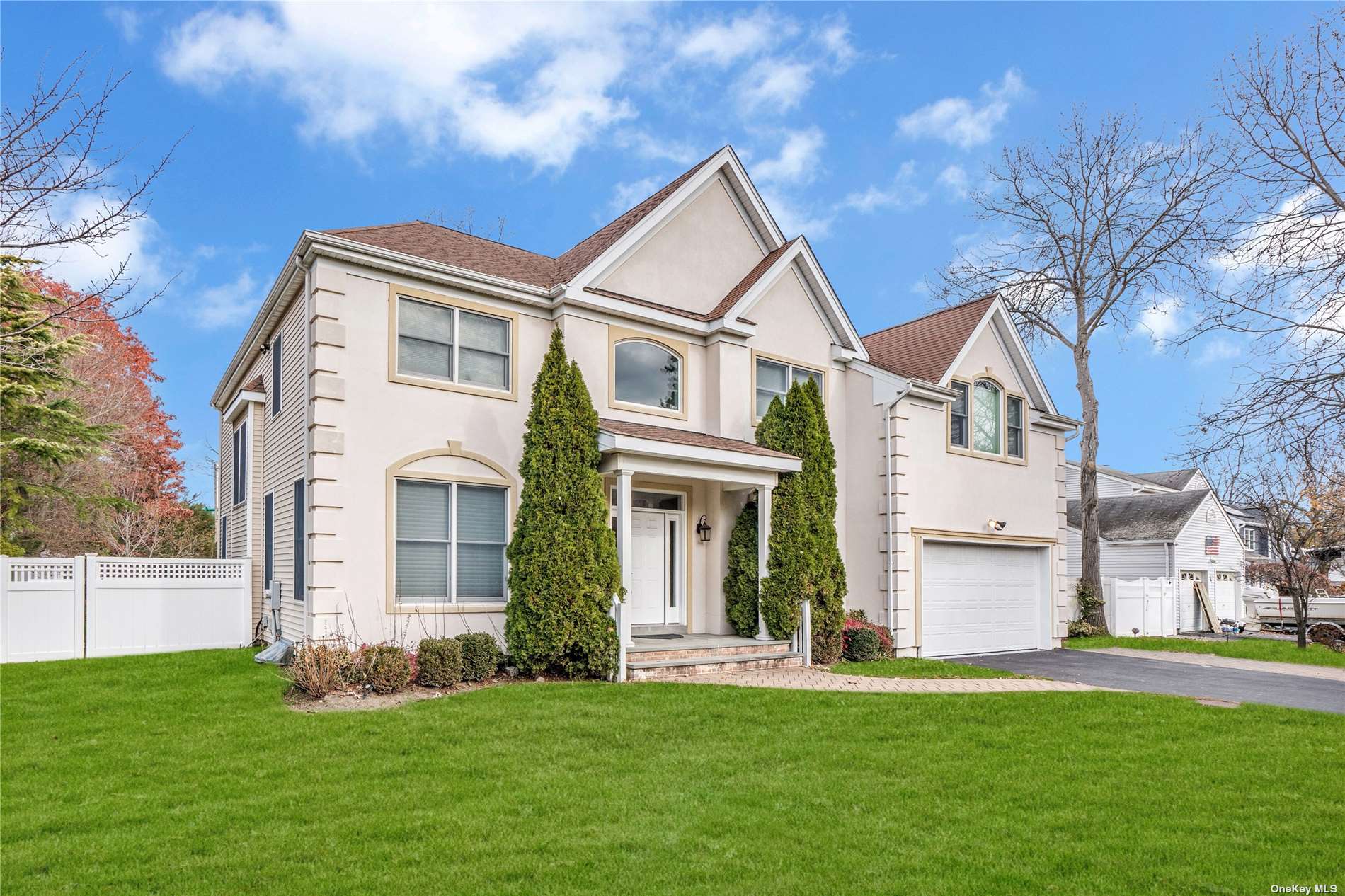 Nicola Ln, Nesconset, NY 11767