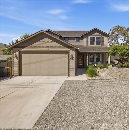 609 N Bradley Street, Chelan, WA, 98816 | Card Image