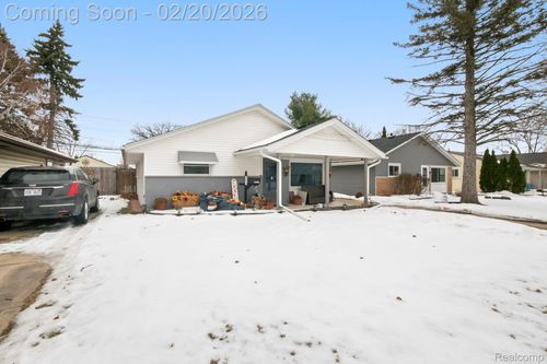 8019 Roosevelt St, Taylor, MI, 48180-2489 | Card Image